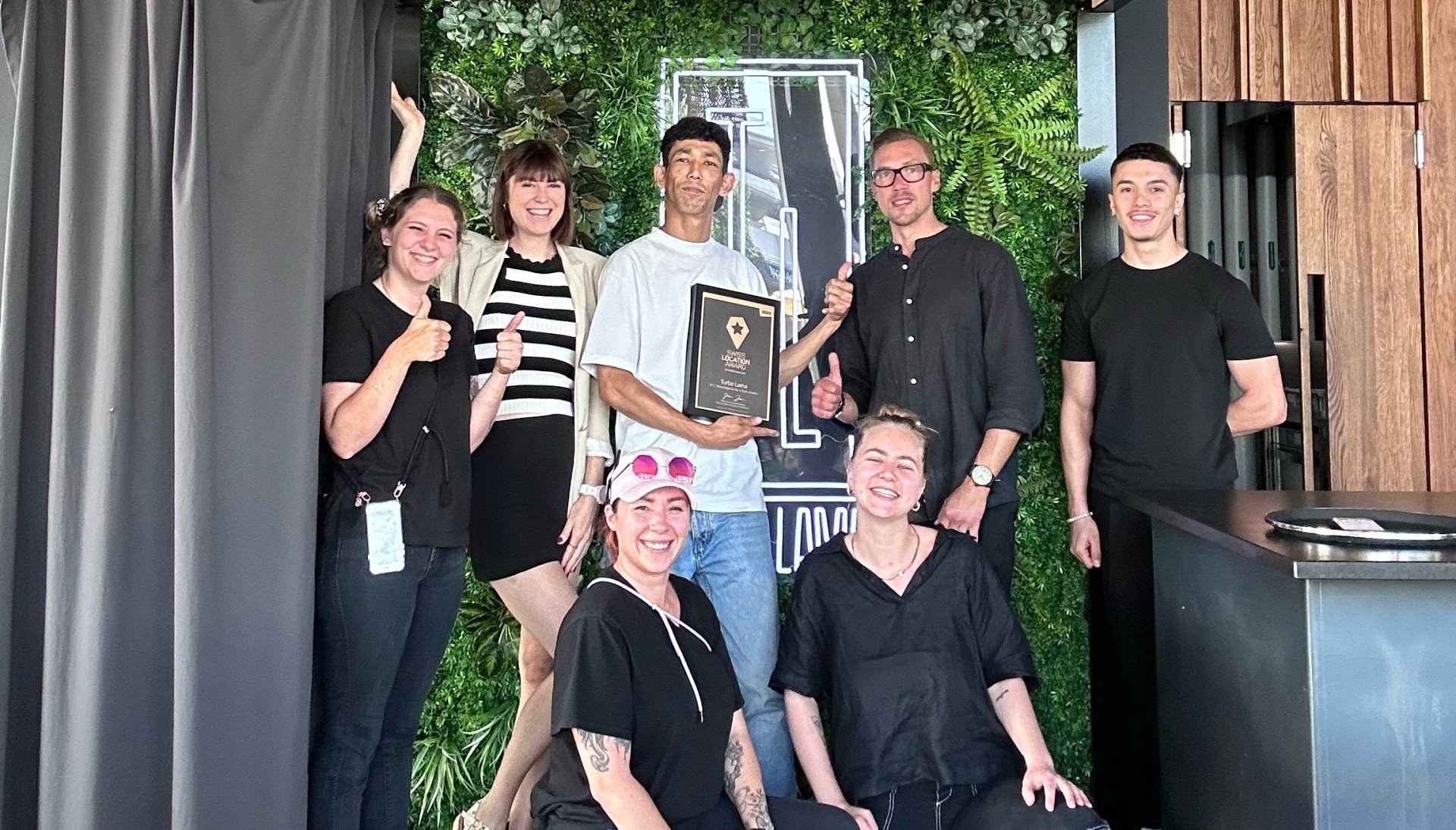 Turbo Lama | 9.1 Punkte | Herausragende Bar & Club Location