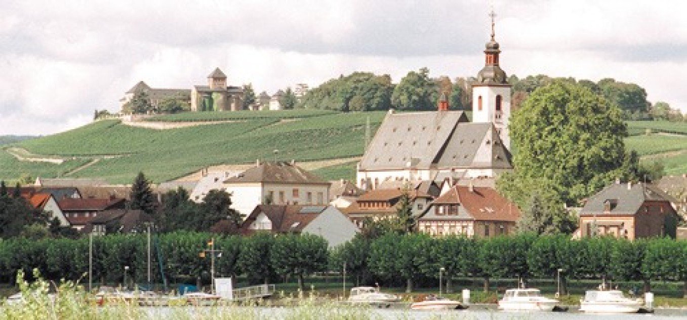 Hotel & Weinhaus Schorsch Eger's Weinstadl