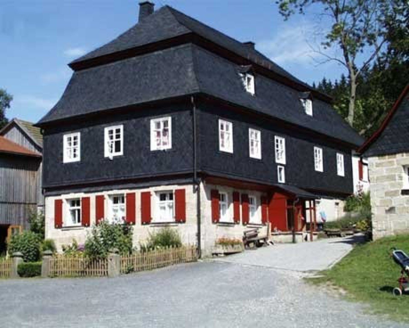 Ev. Dekanatsjugendheim EFFELTER MÜHLE