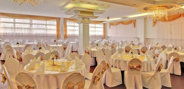 AWA Festsaal mieten, Eventlocation mieten in Berlin für Bankette, Hochzeiten