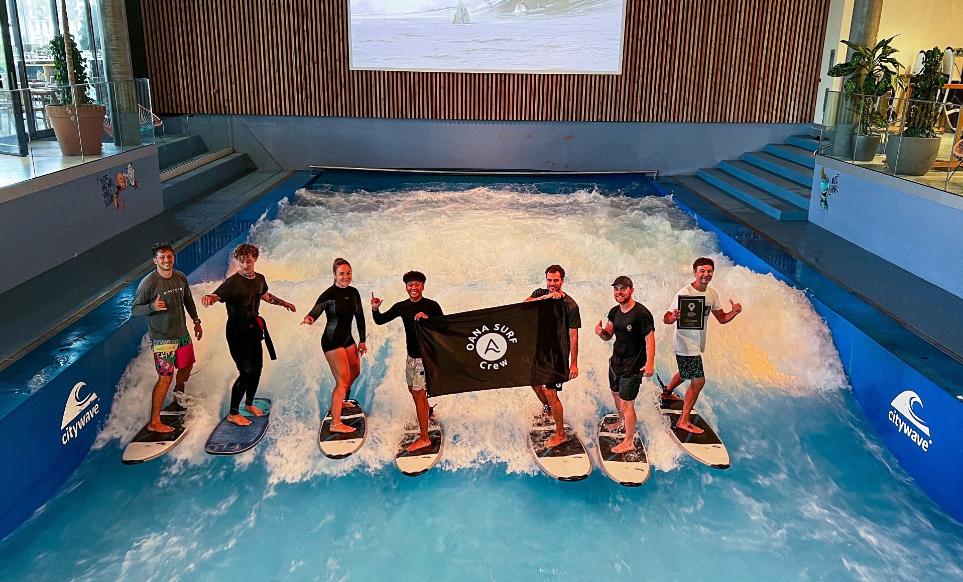 OANA - Indoorsurf | 9.3 Punkte | Herausragende Erlebnislocation